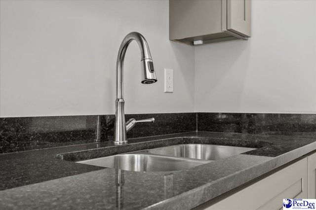 559 E Pine Street, Florence, SC 29506