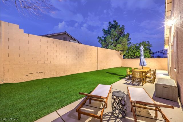 10762 Flame Vine Court, Las Vegas, NV 89135