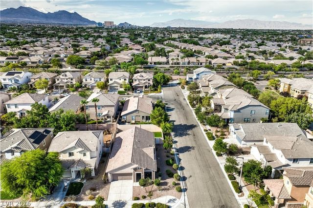 10762 Flame Vine Court, Las Vegas, NV 89135