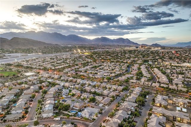 10762 Flame Vine Court, Las Vegas, NV 89135