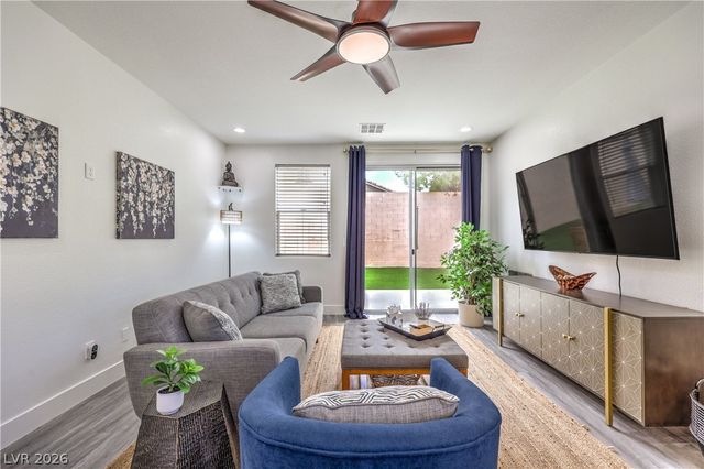 10762 Flame Vine Court, Las Vegas, NV 89135