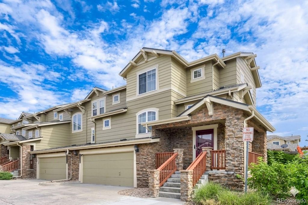 7526 S Quatar Way, Aurora, CO 80016