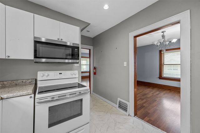 1751 Higley Avenue SE, Cedar Rapids, IA 52403