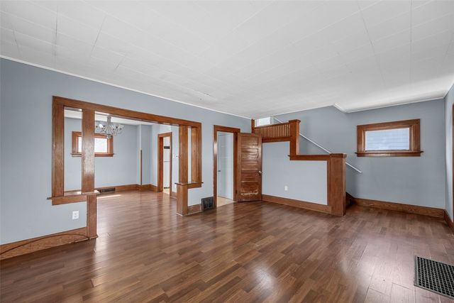 1751 Higley Avenue SE, Cedar Rapids, IA 52403