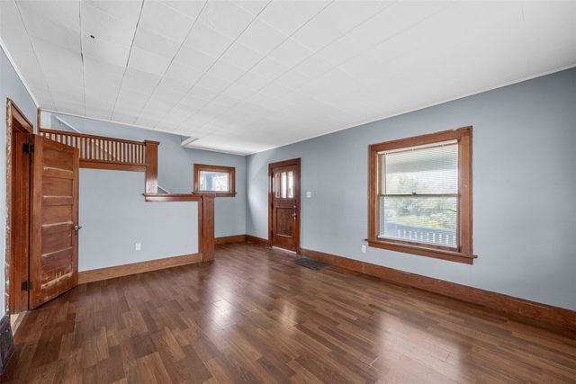 1751 Higley Avenue SE, Cedar Rapids, IA 52403