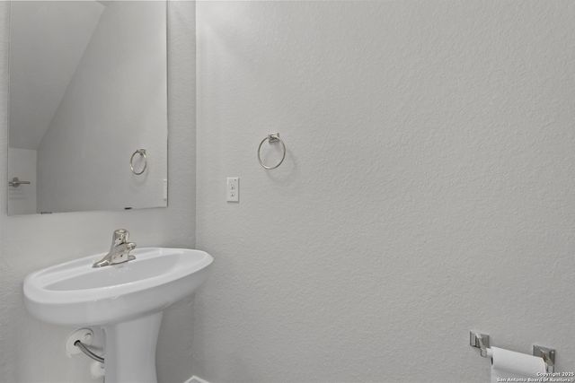 12350 Mahoney, San Antonio, TX 78252