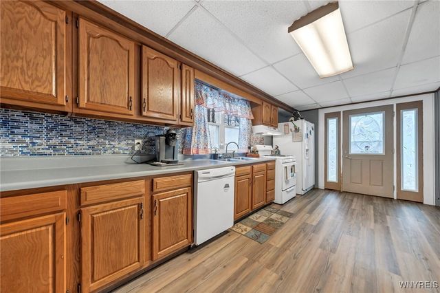 446 Jefferson Avenue, Evans, NY 14006