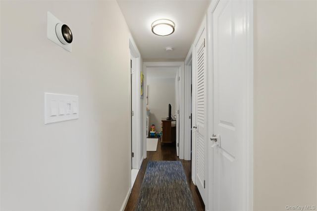 20 Glenside Drive, New City, NY 10956