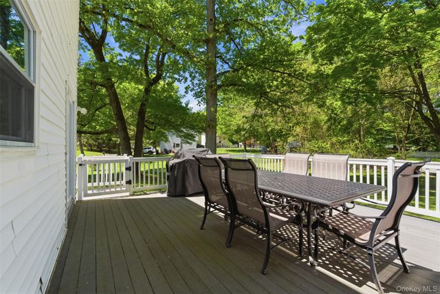 20 Glenside Drive, New City, NY 10956