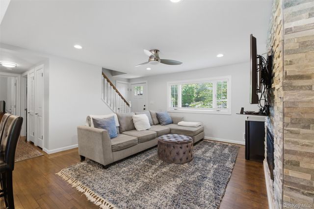 20 Glenside Drive, New City, NY 10956