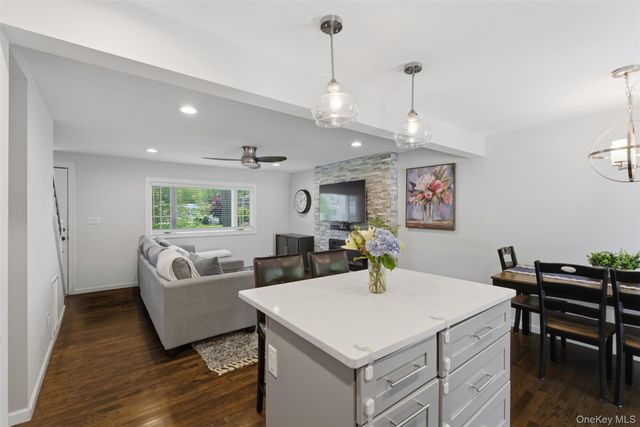 20 Glenside Drive, New City, NY 10956