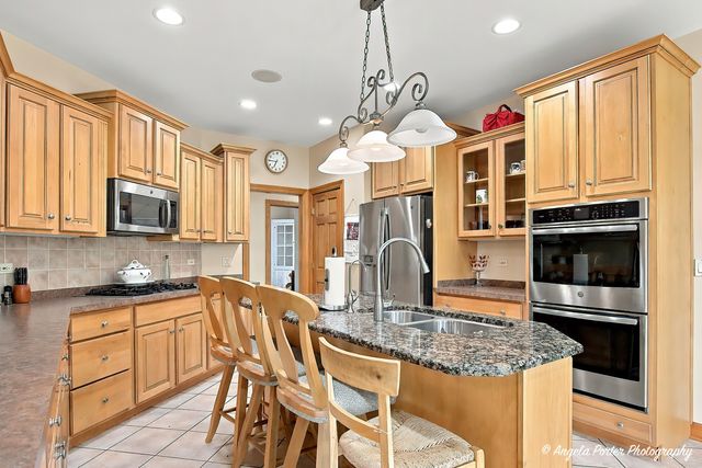 2916 HANGING FEN Court, Johnsburg, IL 60050