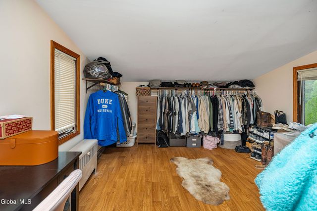 1297 Floral Avenue, Rotterdam, NY 12306