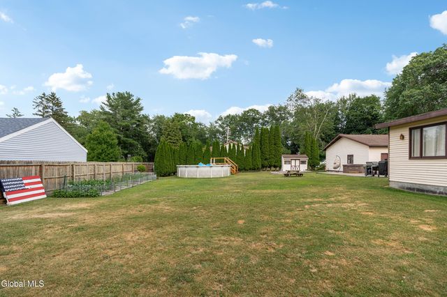 1297 Floral Avenue, Rotterdam, NY 12306