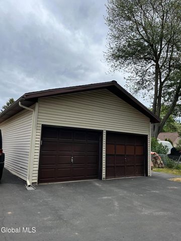 1297 Floral Avenue, Rotterdam, NY 12306