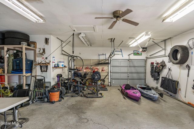 1297 Floral Avenue, Rotterdam, NY 12306