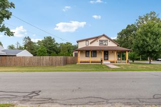 1297 Floral Avenue, Rotterdam, NY 12306
