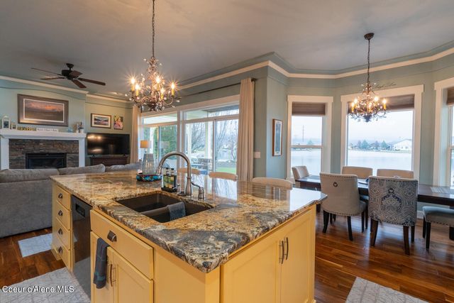 14071 N PRISTINE CIR, Rathdrum, ID 83858