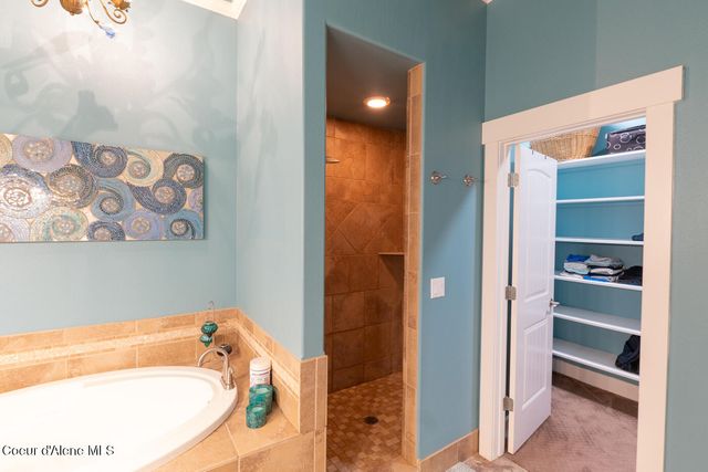 14071 N PRISTINE CIR, Rathdrum, ID 83858