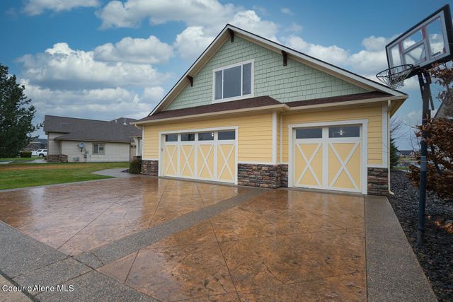 14071 N PRISTINE CIR, Rathdrum, ID 83858