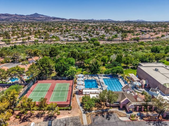 2027 Shadow Brook Way, Henderson, NV 89074