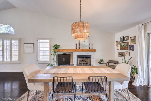 2027 Shadow Brook Way, Henderson, NV 89074