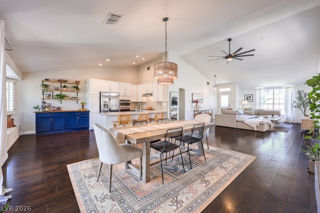 2027 Shadow Brook Way, Henderson, NV 89074