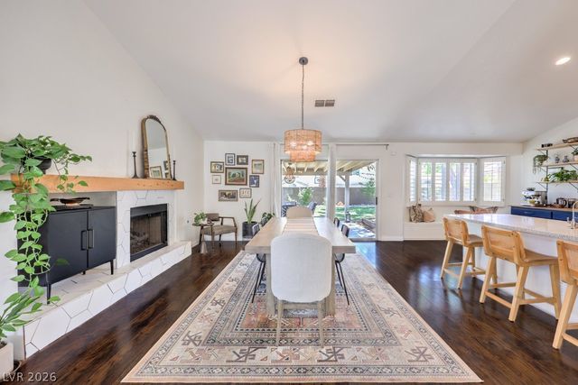 2027 Shadow Brook Way, Henderson, NV 89074