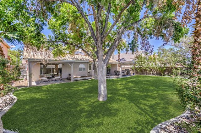 2027 Shadow Brook Way, Henderson, NV 89074