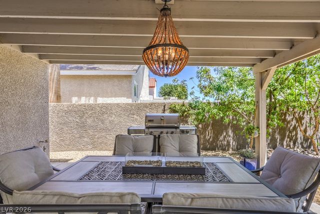 2027 Shadow Brook Way, Henderson, NV 89074