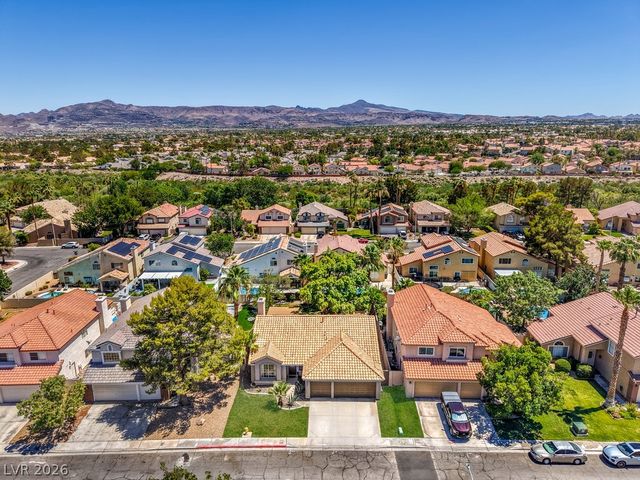 2027 Shadow Brook Way, Henderson, NV 89074