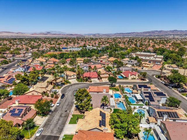 2027 Shadow Brook Way, Henderson, NV 89074