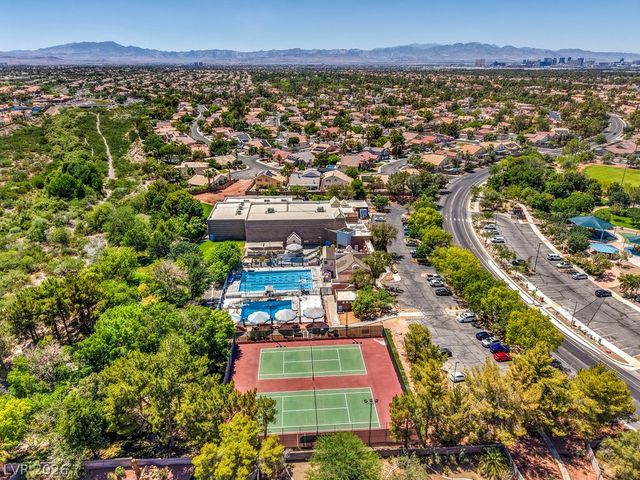 2027 Shadow Brook Way, Henderson, NV 89074