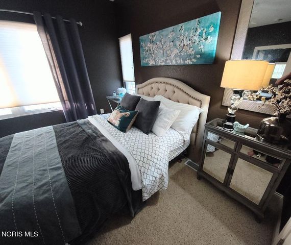 2942 Lexington Glen Boulevard, Monclova, OH 43542