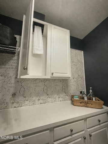 2942 Lexington Glen Boulevard, Monclova, OH 43542
