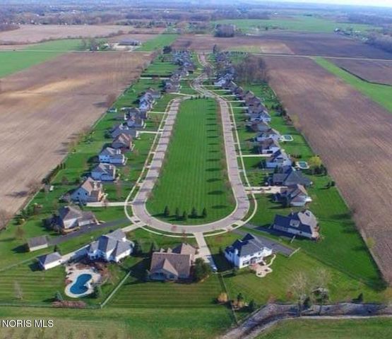 2942 Lexington Glen Boulevard, Monclova, OH 43542