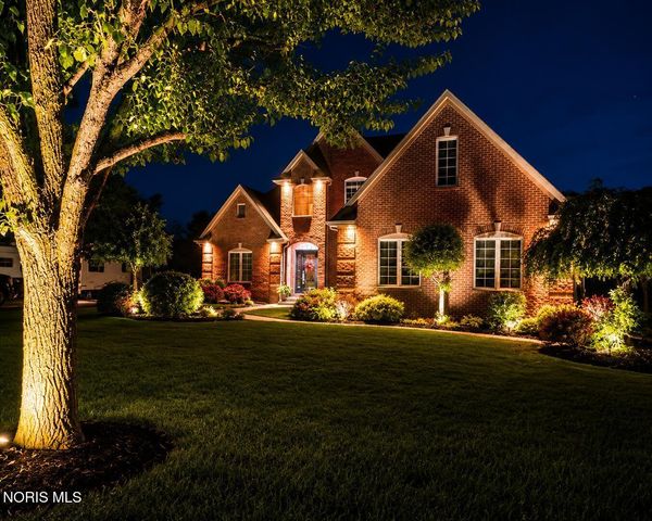 2942 Lexington Glen Boulevard, Monclova, OH 43542