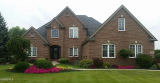 2942 Lexington Glen Boulevard, Monclova, OH 43542