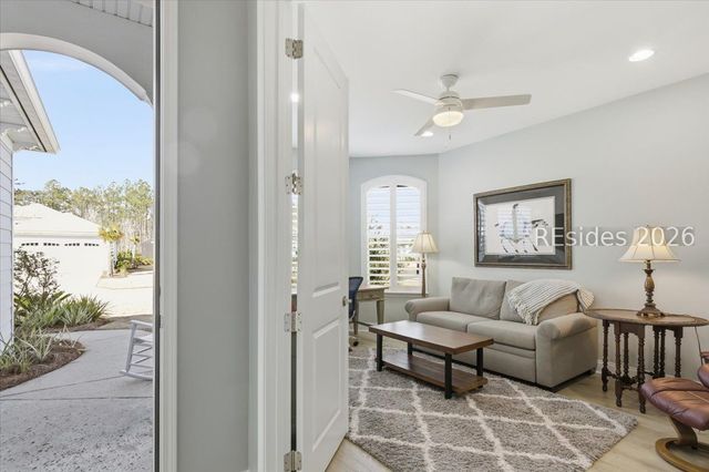 323 Lighthouse Dr, Hardeeville, SC 29927