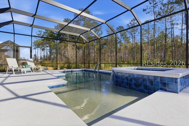 323 Lighthouse Dr, Hardeeville, SC 29927