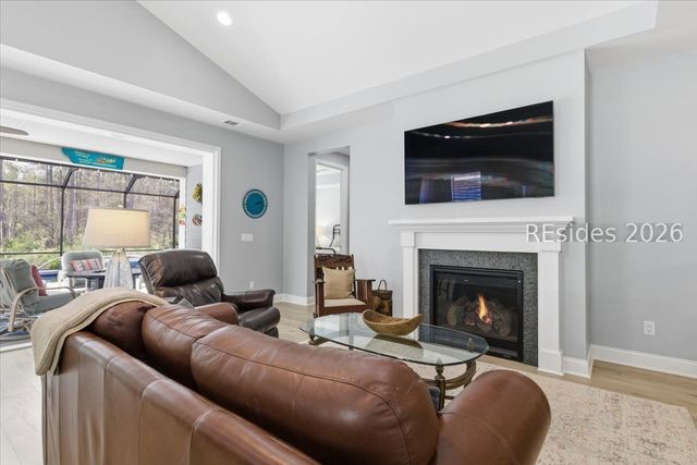 323 Lighthouse Dr, Hardeeville, SC 29927