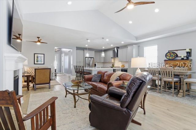 323 Lighthouse Dr, Hardeeville, SC 29927