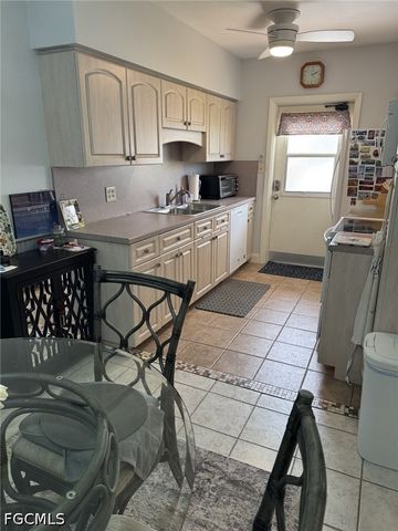 13151 Kings Point DR 7A, Fort Myers, FL 33919
