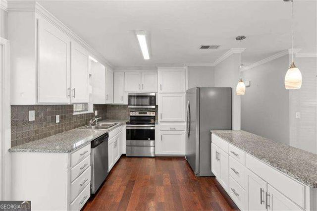 81 Russell Drive NE, Rome, GA 30165