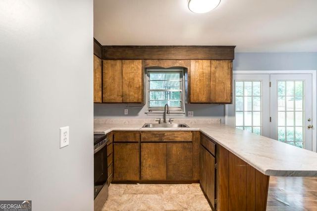 213 Debra Drive, Warner Robins, GA 31088
