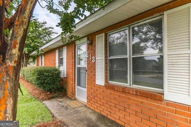 213 Debra Drive, Warner Robins, GA 31088