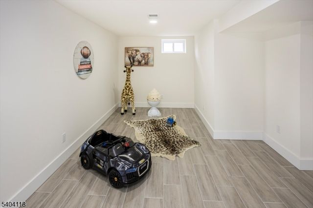 415 Mount Prospect Ave, Clifton City, NJ 07012