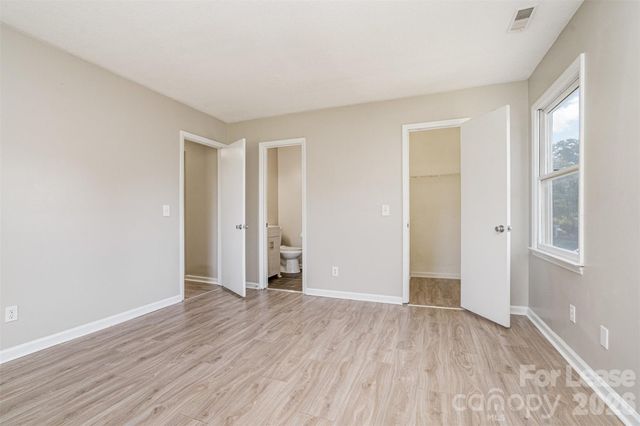 6165 Meadow Rose Lane, Charlotte, NC 28215