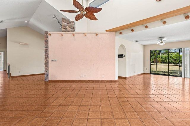 3093 NW 28th Terrace, Boca Raton, FL 33434