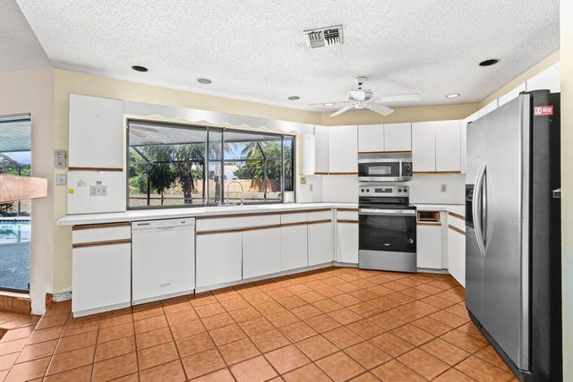 3093 NW 28th Terrace, Boca Raton, FL 33434